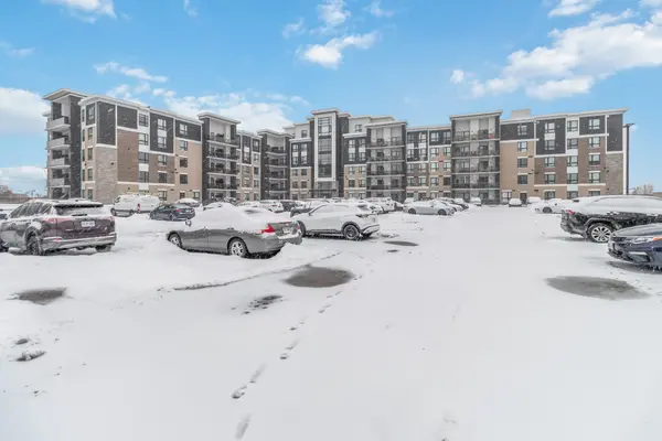 Milton, ON L9T 7E3,640 Sauve ST #421