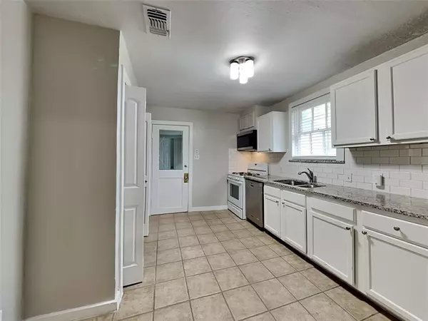 Dallas, TX 75206,2015 Mcmillan Avenue