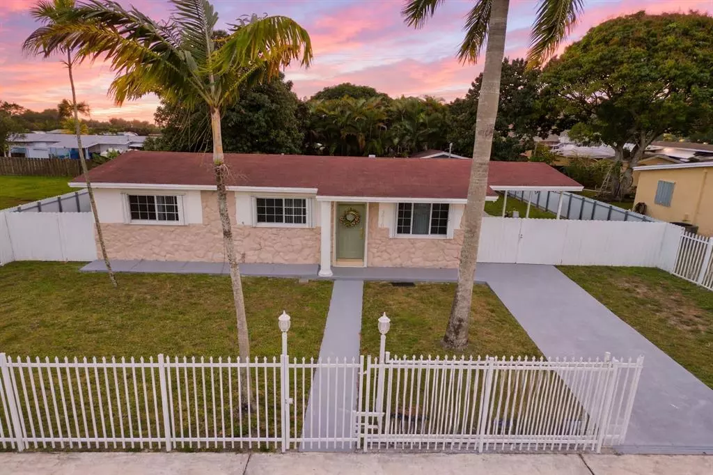 Miami Gardens, FL 33055,3970 NW 195th St