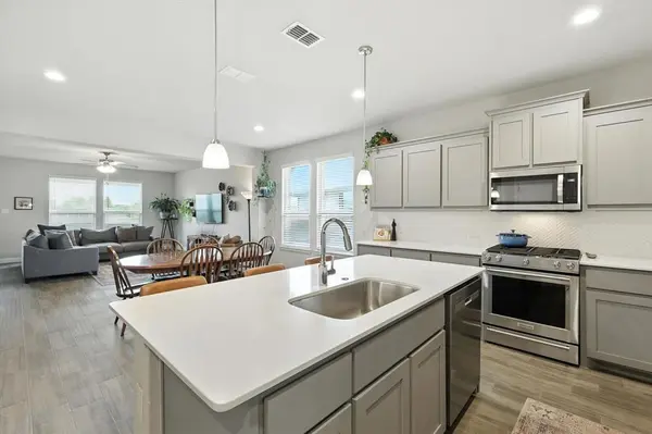 Denton, TX 76210,505 Big Horn Pass