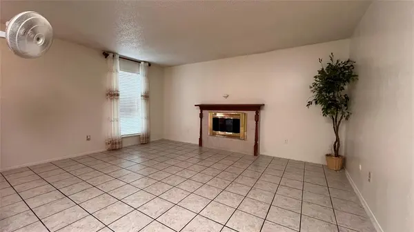 Arlington, TX 76014,2721 Petersburg Drive