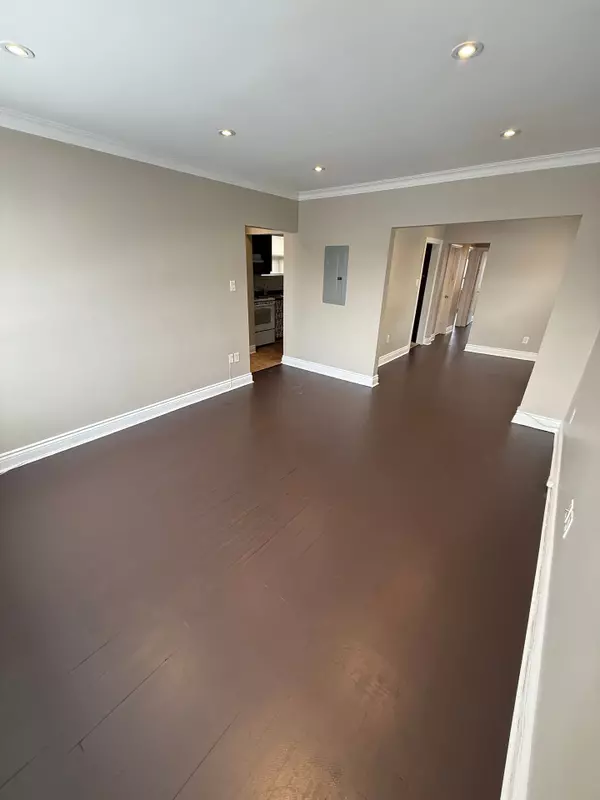 Toronto C03, ON M6C 3A6,513 Arlington AVE #2