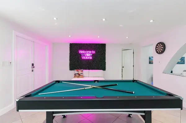 Fort Lauderdale, FL 33305,1900 N Victoria Park Rd