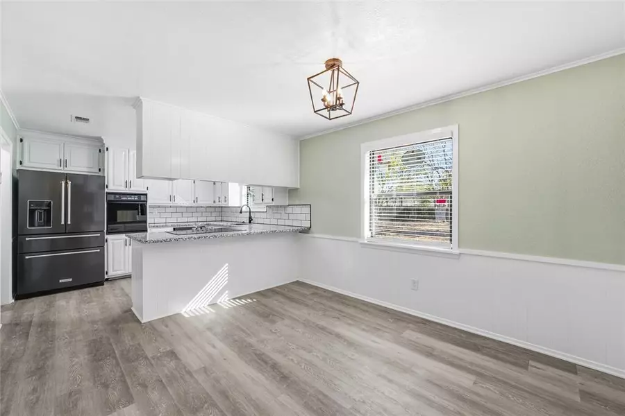 211 Opal Street, Hewitt, TX 76643