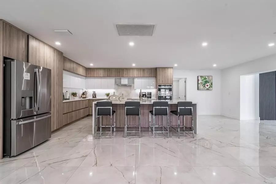 15201 SW 74th Place, Palmetto Bay, FL 33157