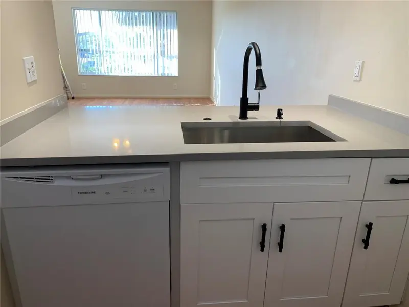 10038 Twin Lakes Dr, #6K #10038, Coral Springs, FL 33071