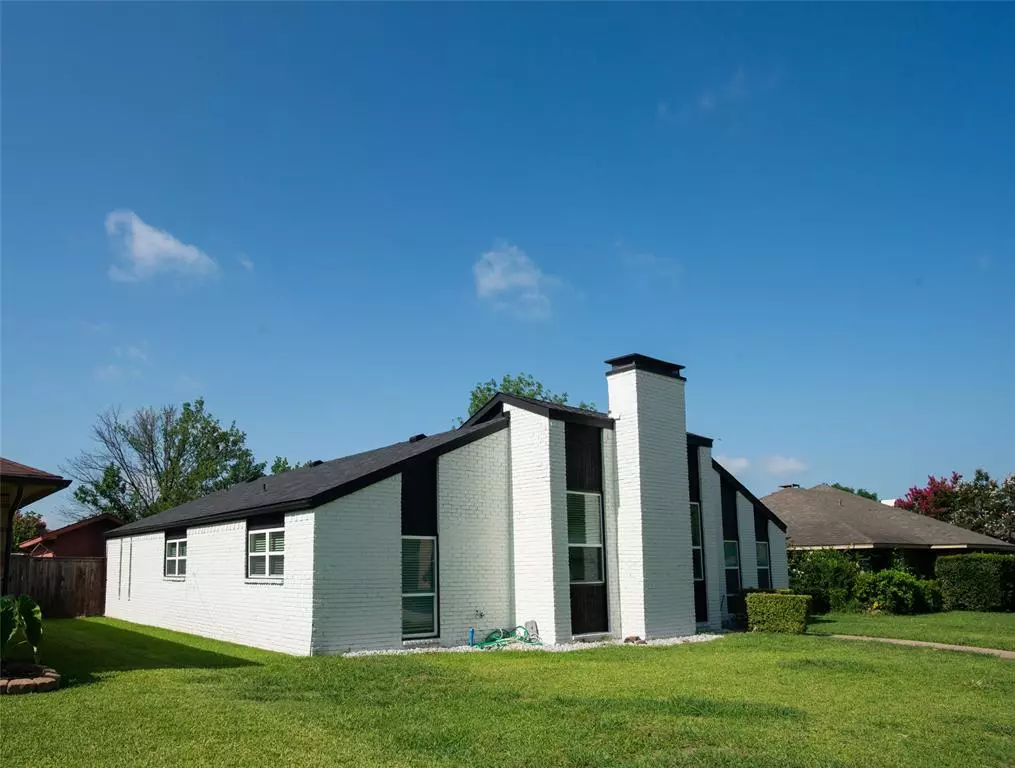 Carrollton, TX 75007,2214 Roundrock Drive