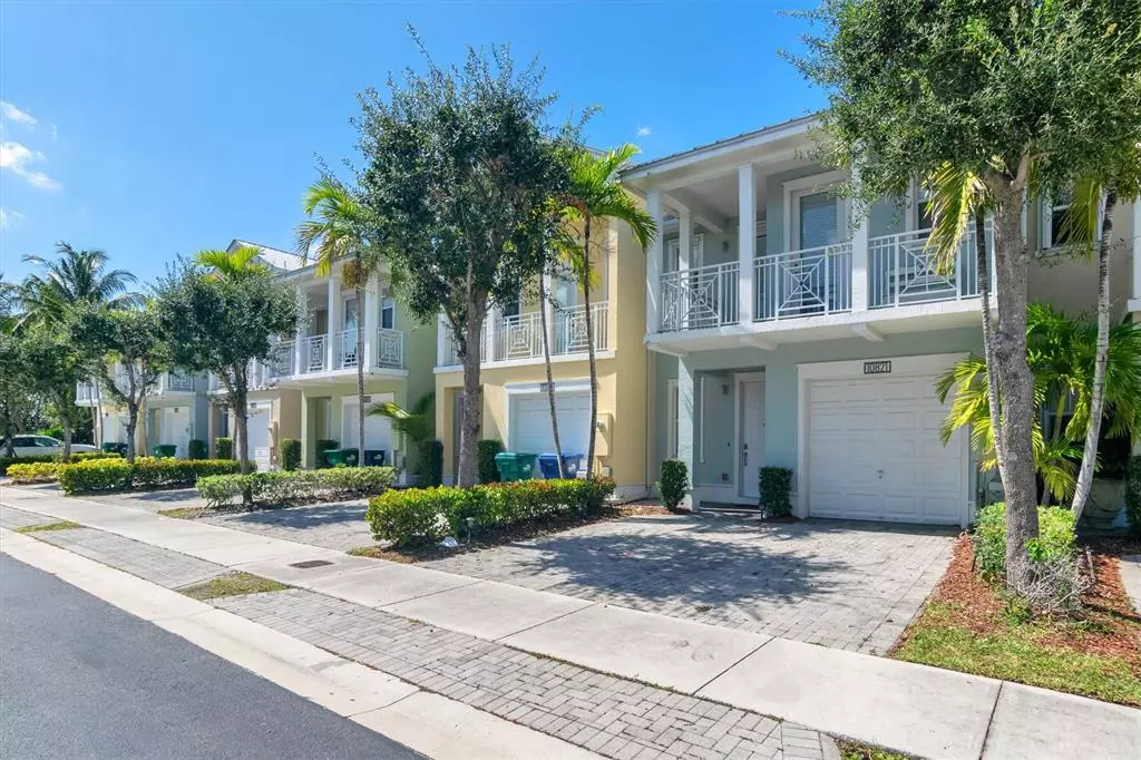 Doral, FL 33178,10821 NW 76th Ln #10821