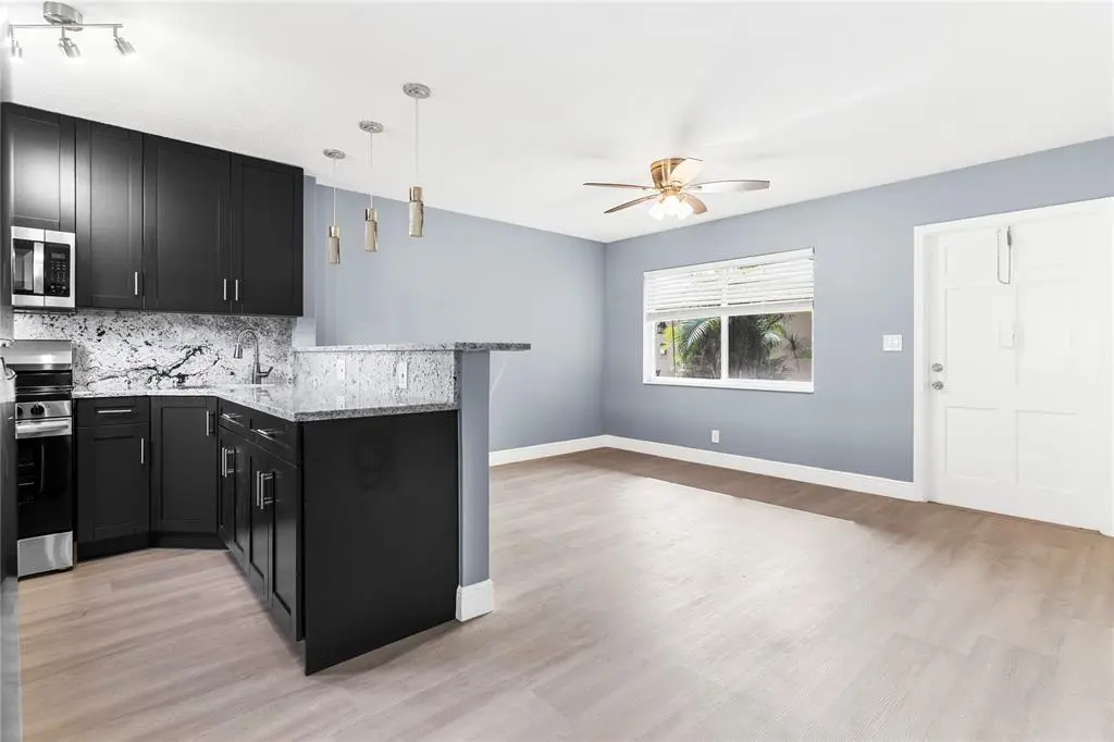 Lighthouse Point, FL 33064,4751 NE 21st Ter #3