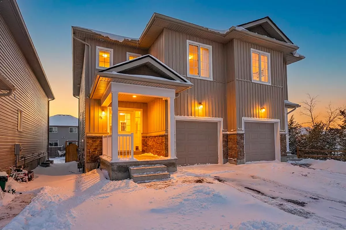 Loyalist, ON K0H 2H0,38 Tegan CT