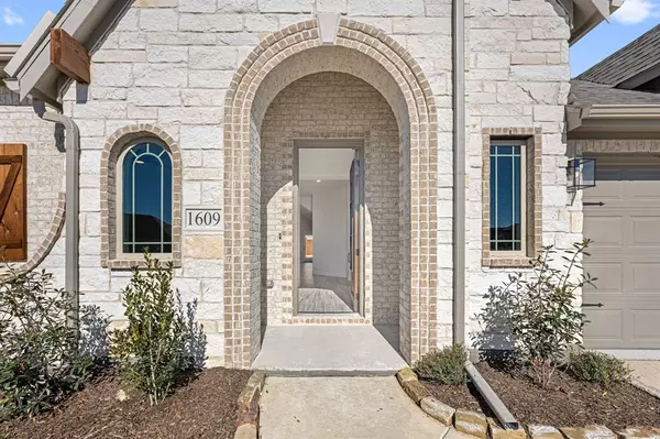 Cedar Hill, TX 75116,1609 Community Drive