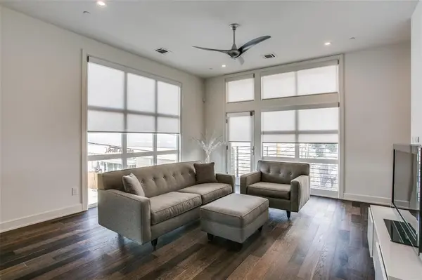 Dallas, TX 75206,5202 Capitol Avenue #1111