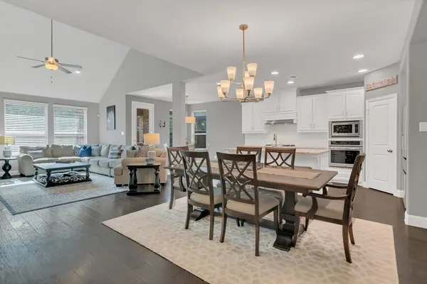 Fort Worth, TX 76008,1920 Crescent Street