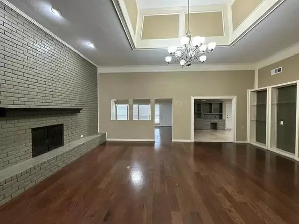 Dallas, TX 75243,8639 Clover Meadow Drive