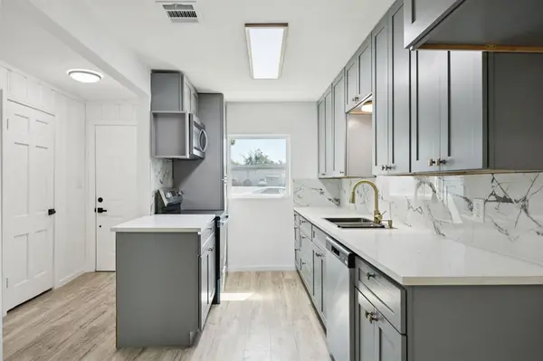 Terrell, TX 75160,303 N Delphine Street