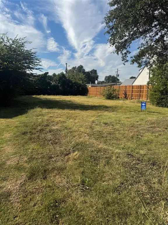 Dallas, TX 75214,6246 Prospect Avenue