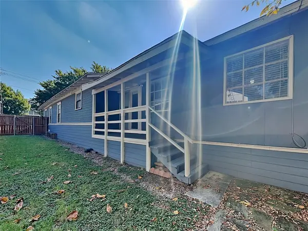 Dallas, TX 75206,2015 Mcmillan Avenue #2