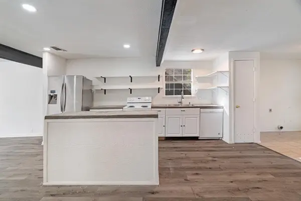 Paris, TX 75460,2413 Simpson Street