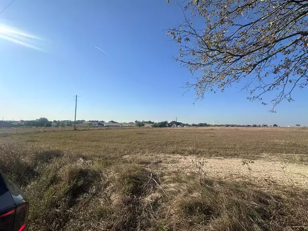 Waxahachie, TX 75167,1328 Old Maypearl Road