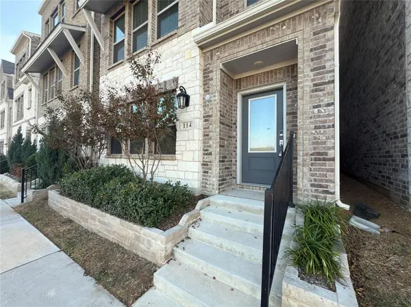 Euless, TX 76040,114 Settlers Way