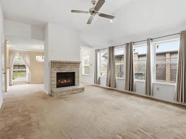 Grand Prairie, TX 75052,321 Gregory Lane