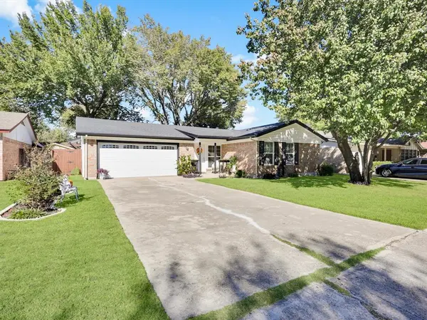 Keller, TX 76248,431 Marsha Street