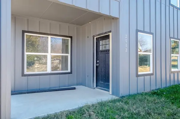 Fort Worth, TX 76106,2512 Oxford Avenue