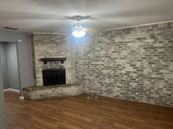 Grand Prairie, TX 75052,92 E Mountain Creek Drive #20