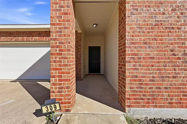 Glenn Heights, TX 75154,309 Gypsum Lane