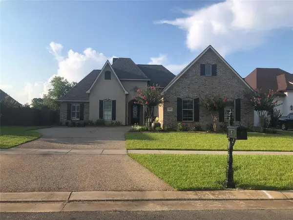 242 Danielle, Benton, LA 71006