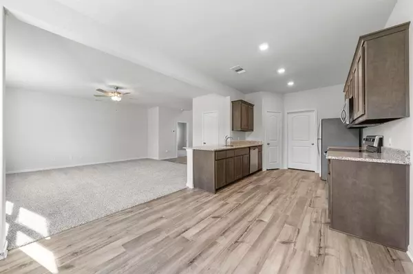 Dallas, TX 75241,6332 Emerald Tree Lane