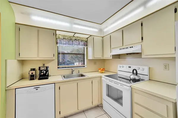 Sunrise, FL 33322,10123 Sunrise Lakes Blvd #206