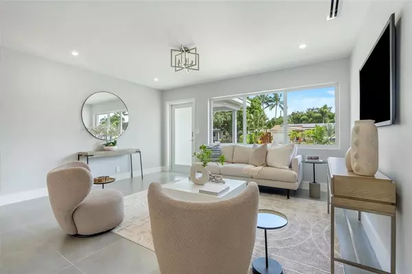 Wilton Manors, FL 33334,324 NE 28th St