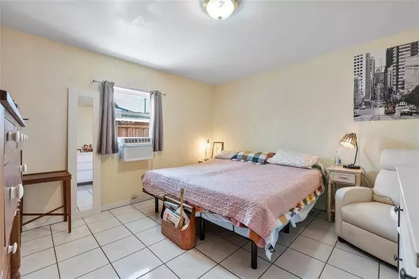 Fort Lauderdale, FL 33309,5161 N Andrews Ave