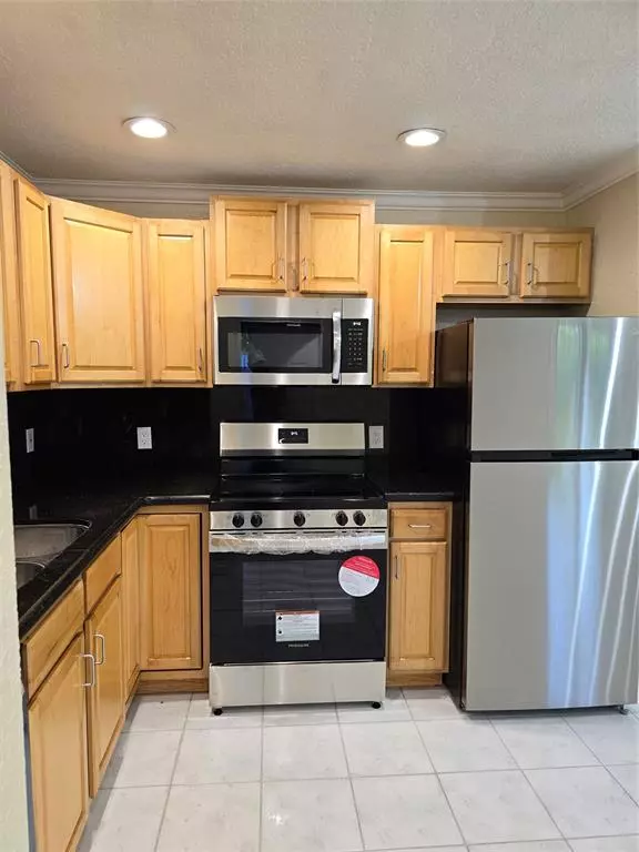 Fort Lauderdale, FL 33311,1749 NW 6th Ave #2