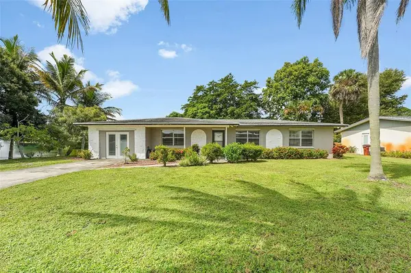 Stuart, FL 34996,706 SE Alamanda Way