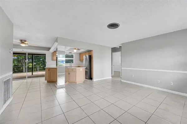 Stuart, FL 34996,706 SE Alamanda Way