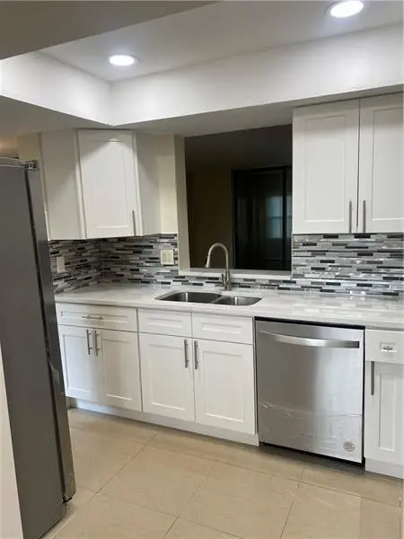 Margate, FL 33063,Address not disclosed