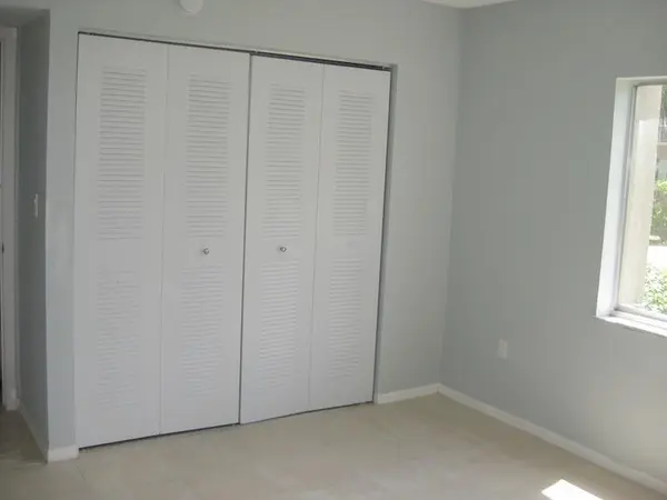 Plantation, FL 33324,721 N Pine Island Rd #116