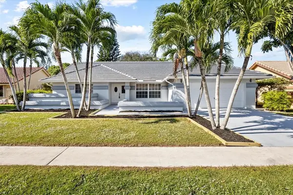 Boynton Beach, FL 33437,9791 Sun Pointe Dr
