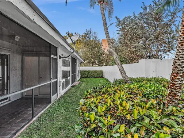 Tamarac, FL 33321,6796 N Pine Island Rd #6796