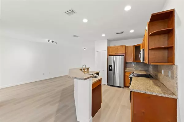 Doral, FL 33178,10821 NW 76th Ln #10821