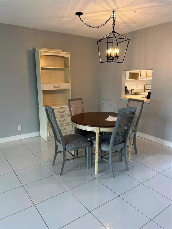 Delray Beach, FL 33446,31 Abbey Ln #207