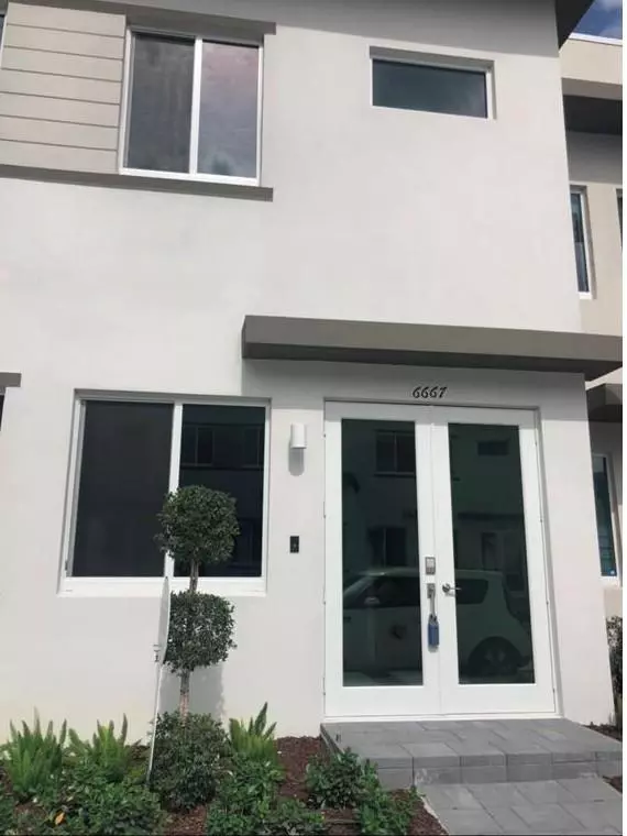 6667 NW 102 PATH #6667, Doral, FL 33178