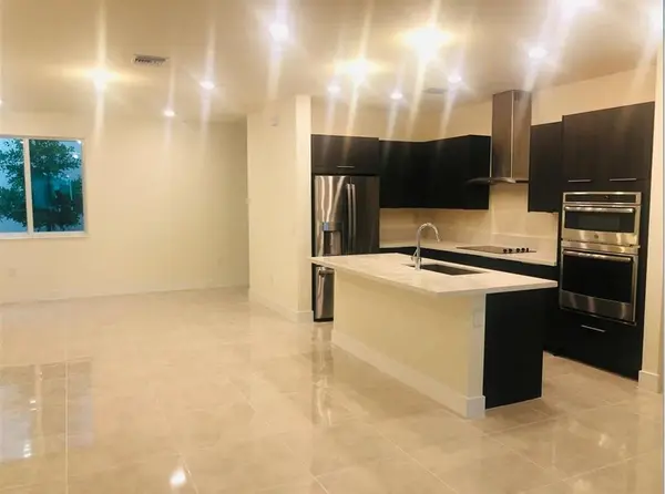 Doral, FL 33178,6667 NW 102 PATH #6667