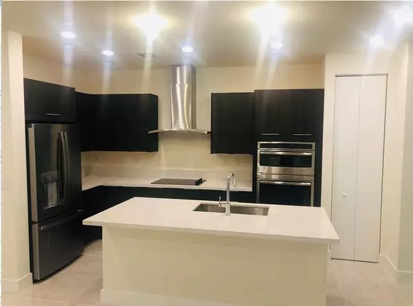 Doral, FL 33178,6667 NW 102 PATH #6667