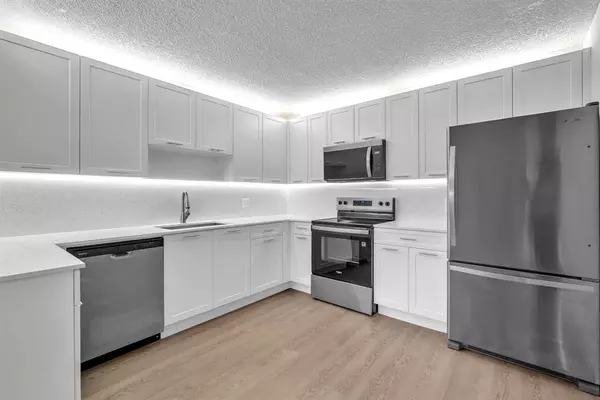 West Palm Beach, FL 33409,4200 Community Dr #113-1304