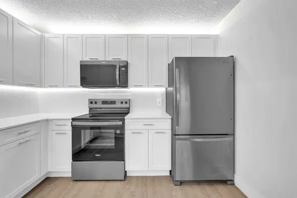 West Palm Beach, FL 33409,4200 Community Dr #113-1304