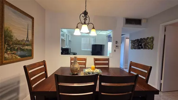 Lauderdale Lakes, FL 33313,5111 W Oakland Park Blvd #104