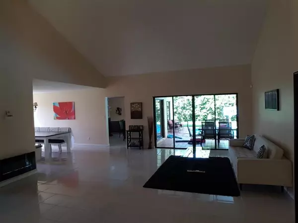 Weston, FL 33326,1818 park Ave